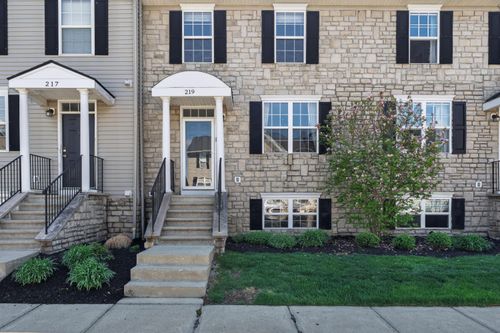 219 Millpond Rd, Sunbury, OH, 43074-8454 | Card Image