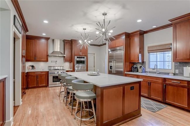 9717 Overbrook Rd, House other with 5 bedrooms, 5 bathrooms and null parking in Leawood KS | Image 6