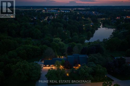 203 Riverside Dr, Exeter, ON, N0M1S3 | Card Image