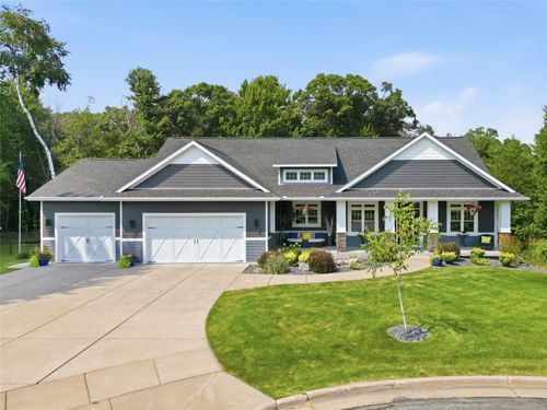 4338 Heritage Dr, Eau Claire, WI, 54703-4134 | Card Image