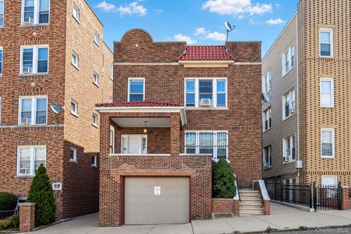 126 Park Hill Ave, Yonkers, NY, 10701-4849 | Card Image