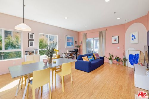 202-11831 Avon Way, Los Angeles, CA, 90066-6360 | Card Image
