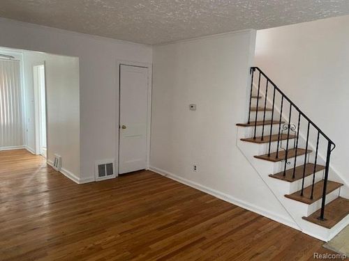 1688 E Outer Dr, Detroit, MI, 48234-1349 | Card Image