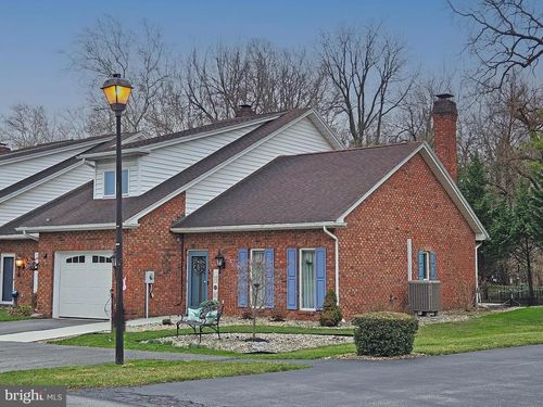 267 Stonegate Cir S, Chambersburg, PA, 17201-4519 | Card Image