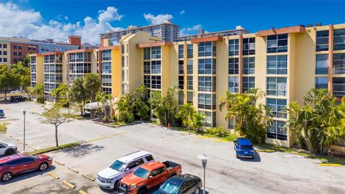 apt-438-210 172nd St, Sunny Isles Beach, FL, 33160-3423 | Card Image