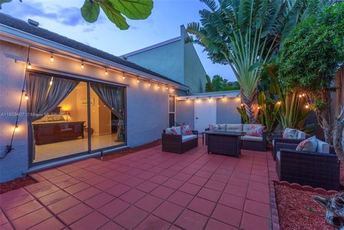 17068 Traverse Cir, Jupiter, FL, 33477-1212 | Card Image