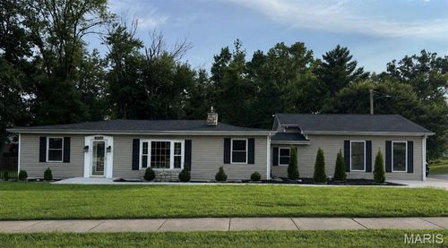 9854 E Concord Rd, Saint Louis, MO, 63128-1736 | Card Image