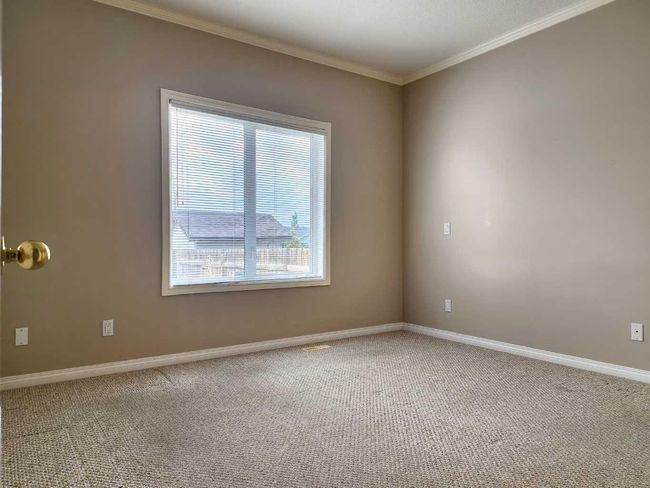 27 Skyline Cres, Home with 2 bedrooms, 2 bathrooms and 2 parking in Claresholm AB | Image 14