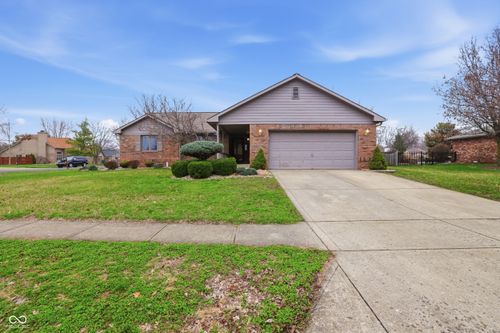 242 Pinnacle Ln, Plainfield, IN, 46168-1057 | Card Image