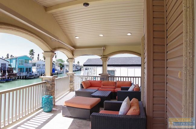 502 W Clam Cir, House other with 2 bedrooms, 3 bathrooms and null parking in Port Isabel TX | Image 44
