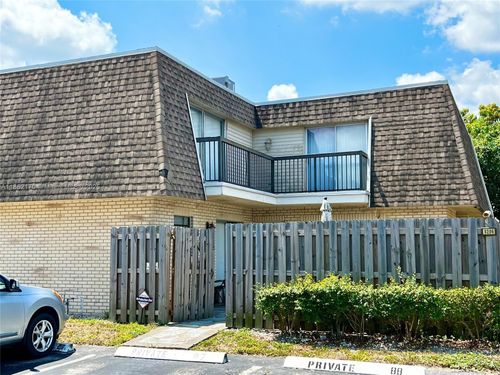 22a-8206 Sw 23rd Ct, North Lauderdale, FL, 33068-5173 | Card Image