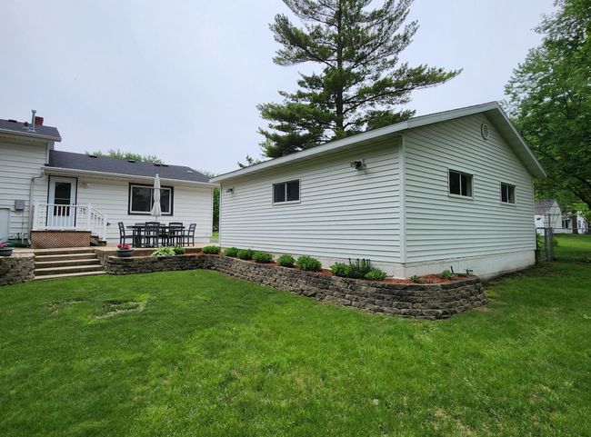 Garage and Patio.jpg | Image 33
