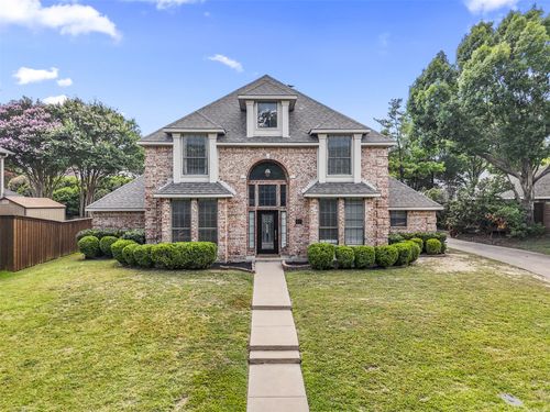 131 Sandy Creek Dr, Desoto, TX, 75115-5389 | Card Image