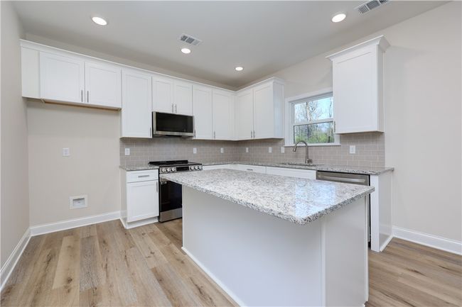 165 Meadowlark Dr, Home with 4 bedrooms, 3 bathrooms and null parking in SMITHS STATION AL | Image 20