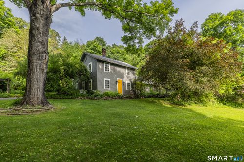 92 Walnut Tree Hill Rd, Sandy Hook, CT, 06482-1010 | Card Image