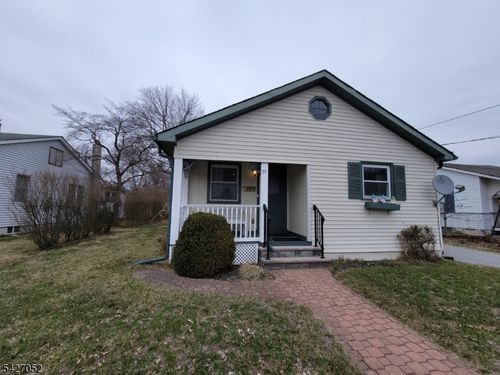35 Butler St, Franklin, NJ, 07416-2101 | Card Image