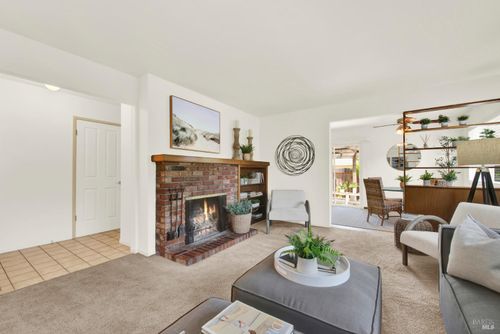 3232 Macleod St, Napa, CA, 94558-3135 | Card Image