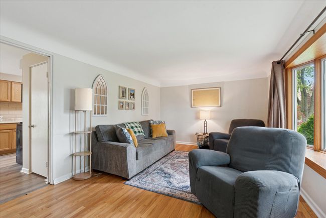 Living Room | Image 7