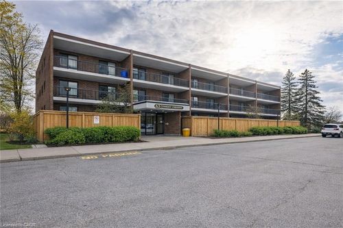 52-63 Conroy Cres, Guelph, ON, N1G2V5 | Card Image