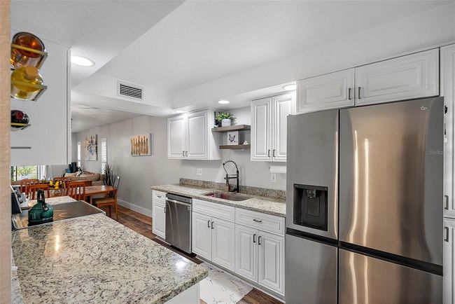 APT-106 - 8703 Bardmoor Blvd, Condo with 2 bedrooms, 2 bathrooms and null parking in SEMINOLE FL | Image 6