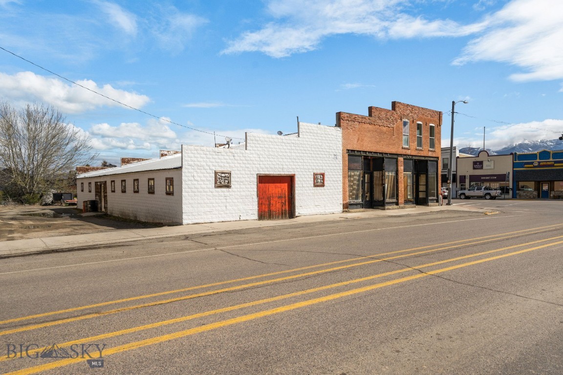 Residential Income in Twin Bridges 4