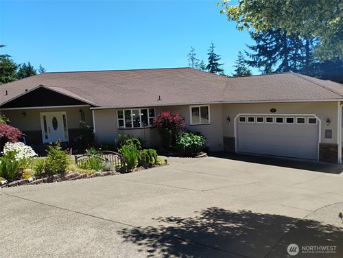 341 E Rainier Ct, Allyn, WA, 98524-8767 | Card Image