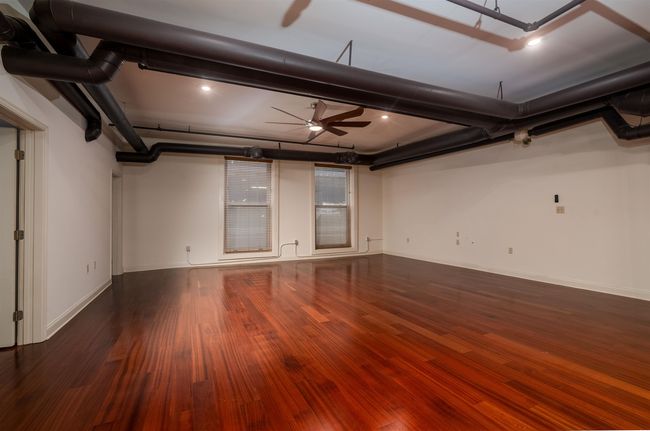 APT-103 - 92 S Main St, Condo with 2 bedrooms, 3 bathrooms and null parking in Memphis TN | Image 6