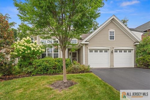 14 Hardwick Dr, Kendall Park, NJ, 08824-7020 | Card Image