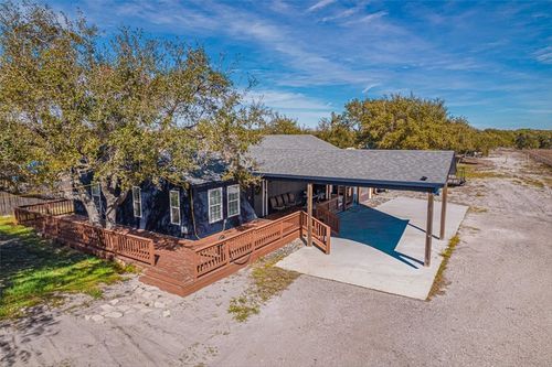 1122 Lee Rd, Aransas Pass, TX, 78336-6643 | Card Image