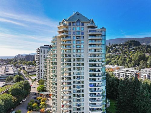 7a-338 Taylor Way, West Vancouver, BC, V7T2Y1 | Card Image