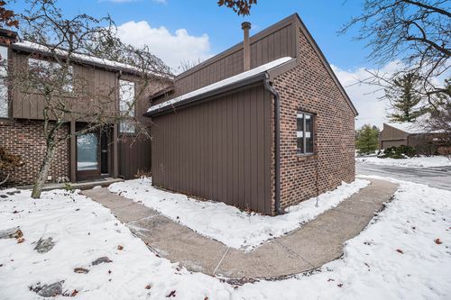 5863 Staghorn Dr, Ypsilanti, MI, 48197-9206 | Card Image