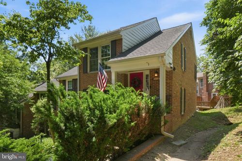 5-2528 S Walter Reed Dr, ARLINGTON, VA, 22206-1280 | Card Image