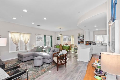 759 Lincoln Pl, El Cajon, CA, 92020-6470 | Card Image