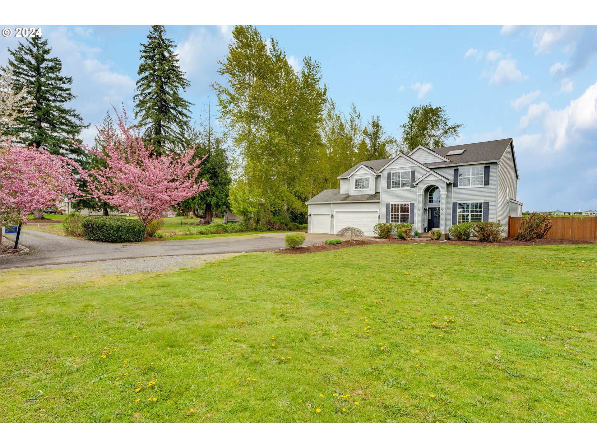 Ash Tree Pl, Boring, OR 97009