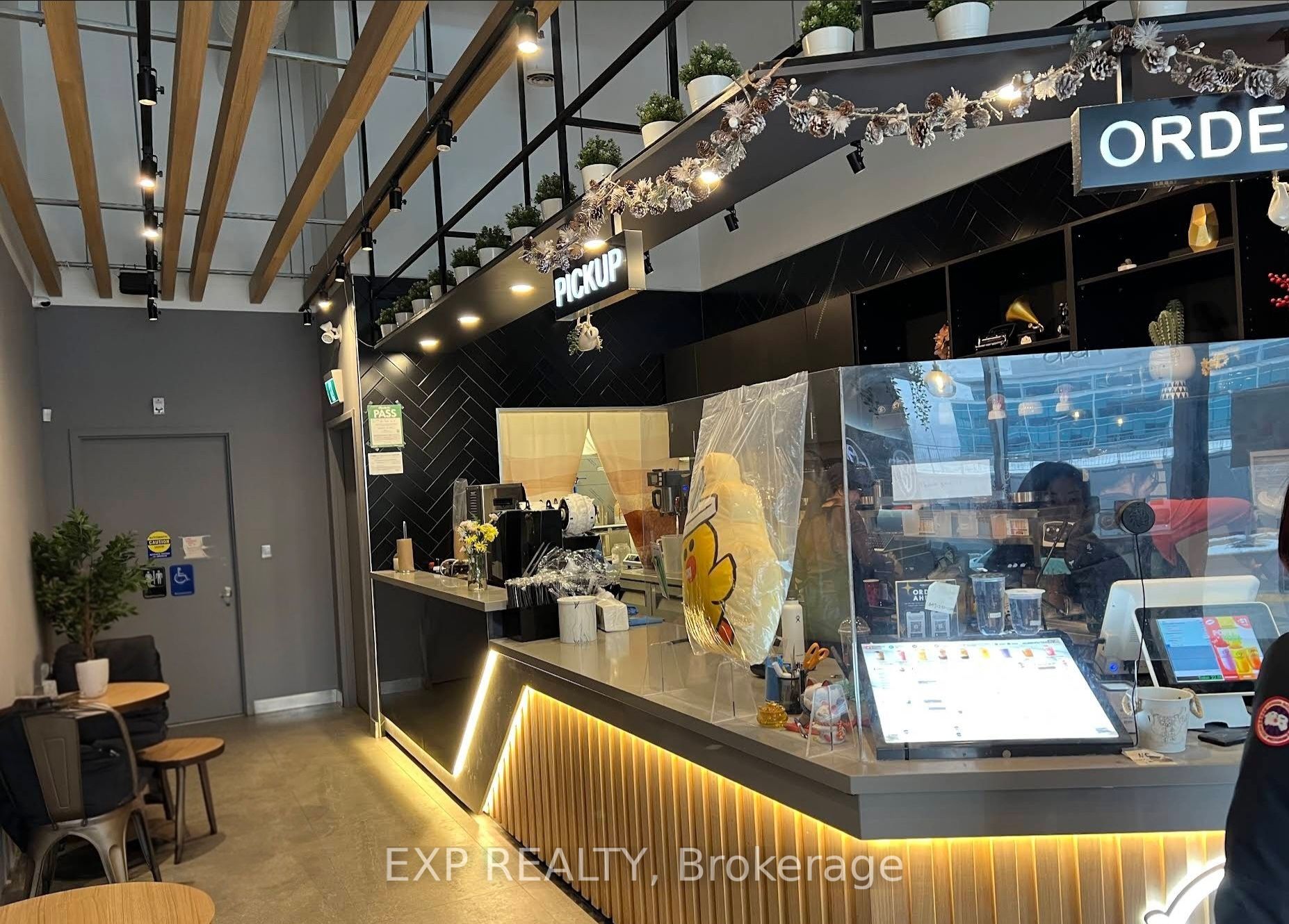 Commercial Sale in Toronto C15 3