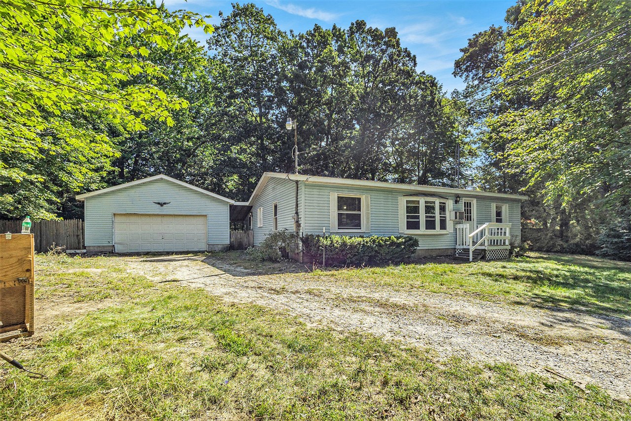 Peterson Rd, Muskegon, MI 49445