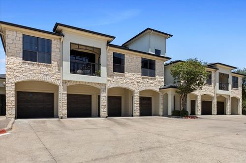 632-7701 Rialto Blvd, Austin, TX, 78735-7455 | Card Image