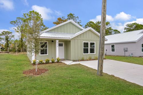 972 W 9th St, St Augustine, FL, 32084-2016 | Card Image