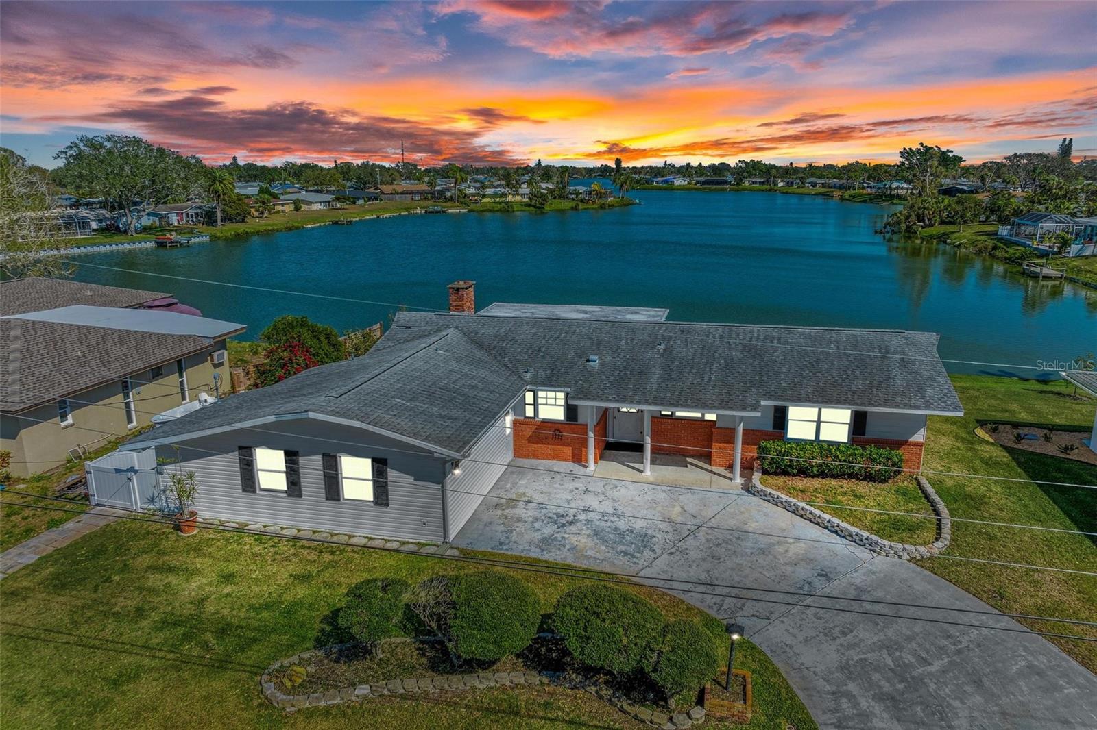 1642 Pomelo Drive, Sold in VENICE Zoocasa