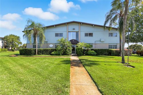 apt-c206-1695 Lee Rd, Winter Park, FL, 32789-2248 | Card Image