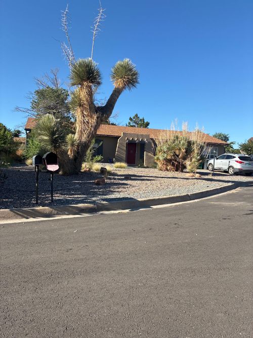 1600 Fornax Rd Se, Rio Rancho, NM, 87124-2891 | Card Image