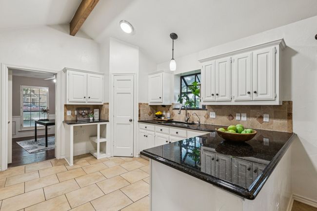 1094 Edith Cir, House other with 4 bedrooms, 3 bathrooms and null parking in Richardson TX | Image 9