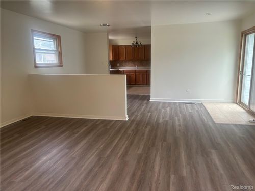 6335 Cordell St, Romulus, MI, 48174-2410 | Card Image