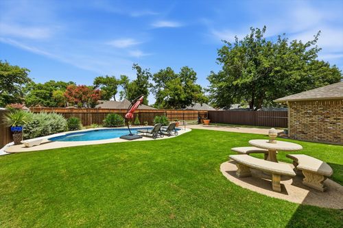 625 Bellah Dr, Irving, TX, 75062-3695 | Card Image