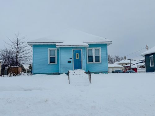 106 Jones St, West Union, IA, 52175-1218 | Card Image