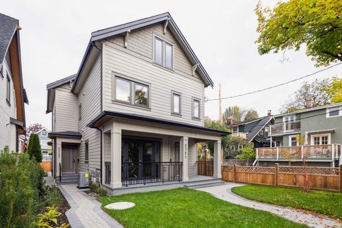 2727 7th Ave W, Vancouver, BC, V6K1Z3 | Card Image