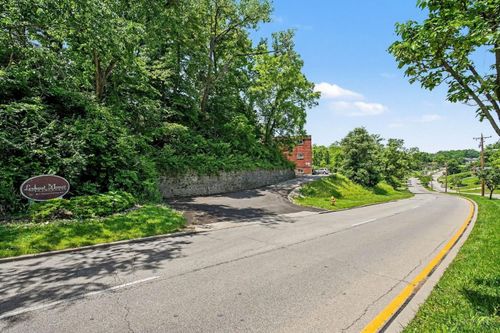 3025 Westwood Northern Blvd, Cincinnati, OH, 45211-3625 | Card Image