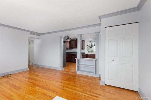 30745 Iroquois Dr, Warren, MI, 48088-5026 | Card Image