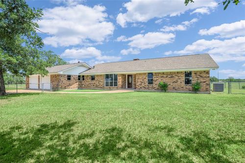 5131 N Us Highway 77, Warda, TX, 78960 | Card Image