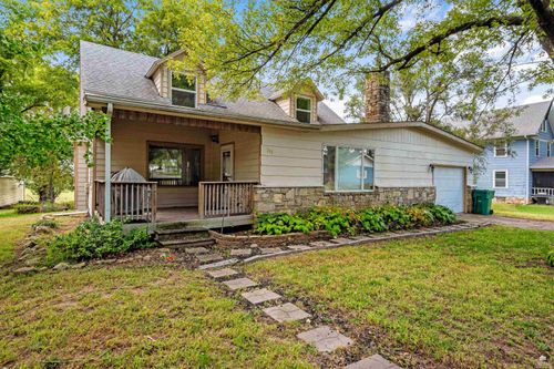 215 N Kansas St, Leonardville, KS, 66449-9536 | Card Image